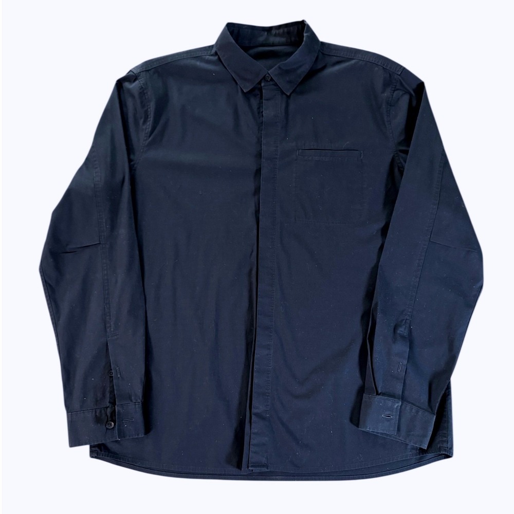 Lululemon Commission Hidden Button Shirt Men's XL Navy Gorpcore EUC